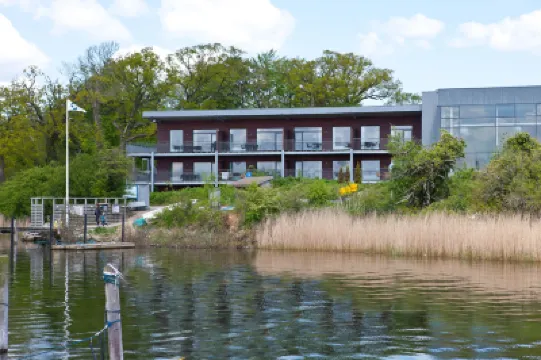 Enjoy Resorts Marina Fiskenæs - Wellness & Waterpark Отели в г. 