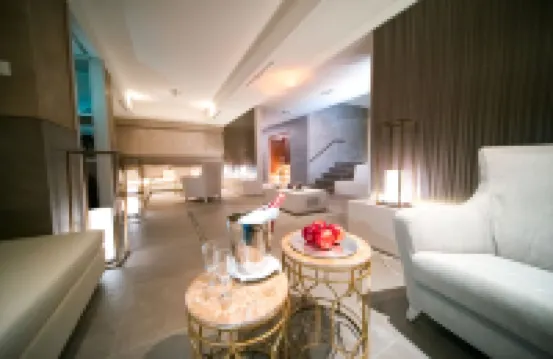 德拉維爾酒店 里喬內酒店