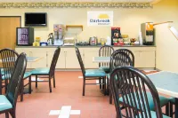 Days Inn & Suites by Wyndham Bridgeport - Clarksburg - Breakfast