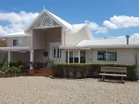 Blue Summit Cottages Hotels in Maleny