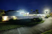 Bali Hi Motel Hotels in Tuncurry