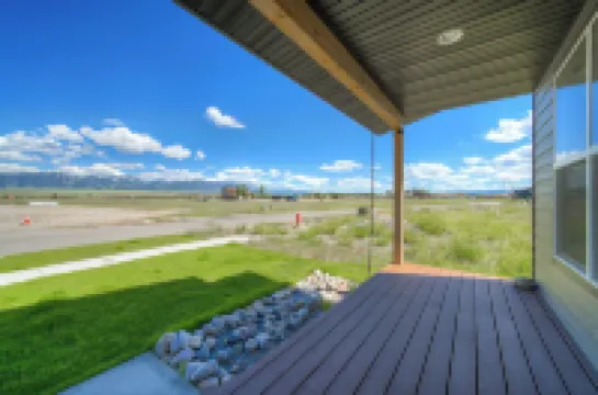 Charming 3-bedroom house with WiFi, AC in serene Ennis Hotels in Ennis