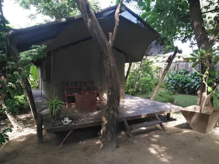 Caprivi Houseboat Safari Lodge