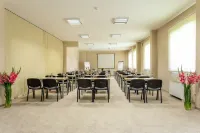 City Avenue Hotel - Business