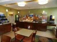Holiday Inn Express ANDERSON-I-85 (EXIT 27-HWY 81) by IHG - breakfast