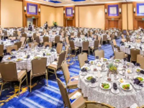 ジョージア テック ホテル アンド カンファレンス センター アトランタのホテル