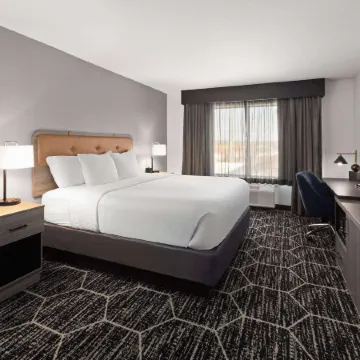 La Quinta Inn & Suites by Wyndham Meridian