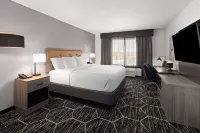 La Quinta Inn & Suites by Wyndham Meridian Hotels in Meridian
