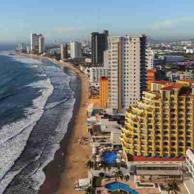 Royal Villas Resort Hotel Exterior