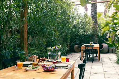 Manastir Alacati Hotel