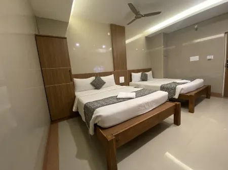 Hotel Sivas Regency Отели в г. Тхени