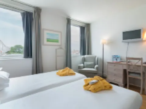 カサ ド メディコ デ サン ラファエル シネスのホテル