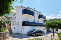 Apartmani Knezovic