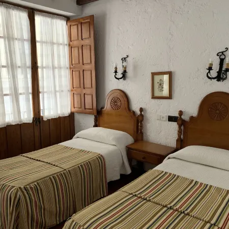 Hotel Hermanos Macias