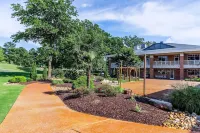The Lodge at Kiln Creek Resort Hoteles en Newport News