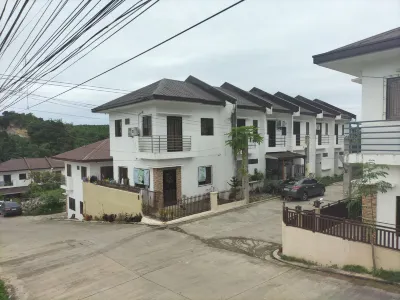Antonioville Subdivision Hotel in zona SuperCat Fast Ferry Corporation