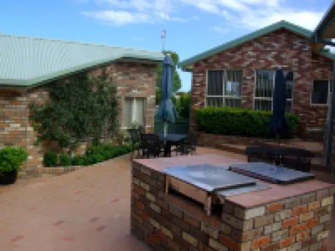 Captain's Quarters Bermagui Hotels in Bermagui