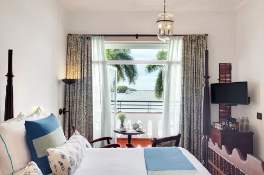 Brunton Boatyard - a CGH Earth Experience