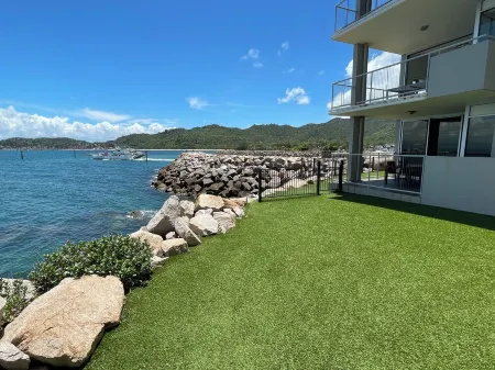 Amazing sea views capture the sea breezes located on beautiful Magnetic Island.
