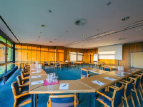 โรงแรมลันด์เฮาส์ เฮอเพิน โรงแรมในSchneverdingen