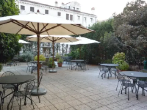 โรงแรมเบลเล อาร์ตี โรงแรมในเวนิส