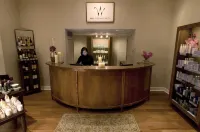 The Pfister Hotel - Spa