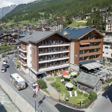 帕爾納斯飯店 策馬特火車站（Zermatt Railway Station）附近的飯店