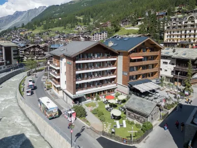 Hotel Parnass Hotels near ZerCatt