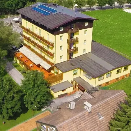Hotel Sayonara