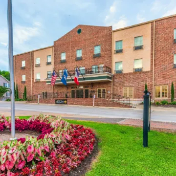 Chateau Saint Denis Hotel, a Trademark Collection by Wyndham