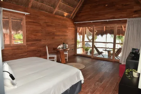 Blue Holbox Beach Front Отели рядом с достопримечательностью «Columpios Casa Punta Cocos»
