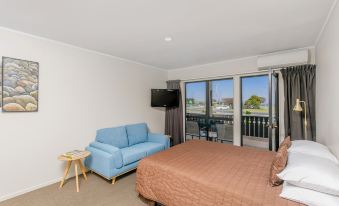 Le Chalet Suisse Motel Taupo