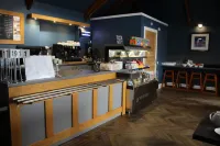 The Royal Hotel Elgin Hotels in Elgin