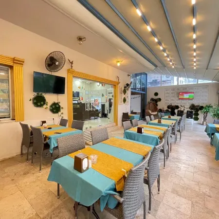 İkarus Hotel