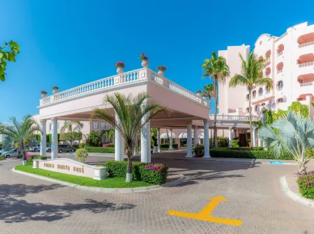 Pueblo Bonito Rose Resort & Spa - All Inclusive Отели рядом с достопримечательностью «Marina Cabo San Lucas»