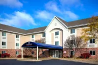 Candlewood Suites Appleton Hotels in Menasha