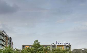 Prime Square Hotel