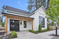 The Scout Boutique Cottages Hotels in Sisters