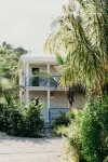 The Hideaway Hull Bay Hotels in Нортсайд