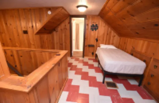 步行20分鐘至ND的三卧室兩浴室家54475