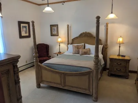 The Carriage House Inn Bed and Breakfast