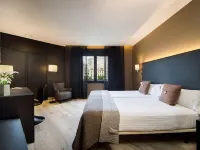 Hotel Paseo de Gracia Hotels near Casa Batllo