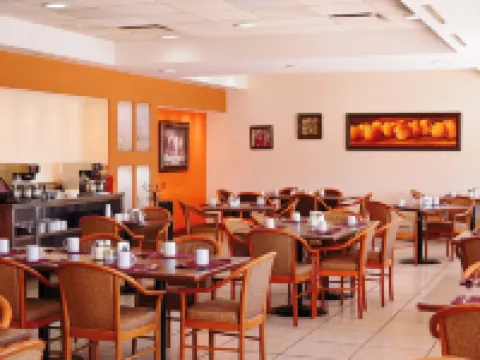 Hotel Sicomoro โรงแรมในชีวาวา