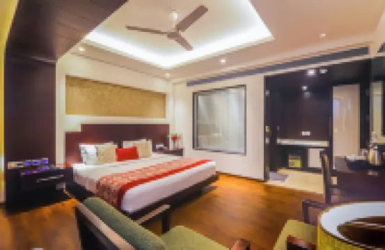 Hotel Godwin Deluxe Hotels near Central Delhi