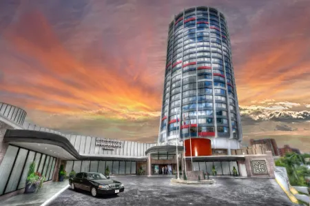 Chateau Lacombe Hotel Отели рядом с достопримечательностью «Art Gallery of Alberta»