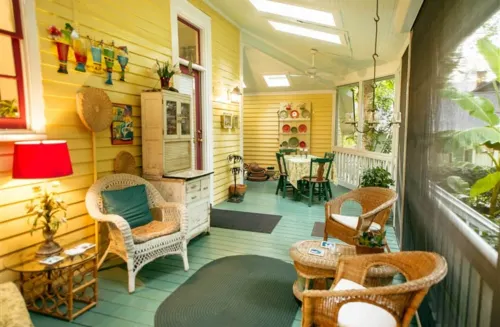 Sugar Magnolia Bed & Breakfast - Homestays
