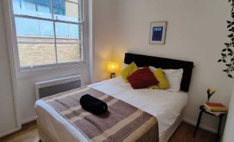Spacious 3 Bed Flat Near Liverpool Street, Spitalfields