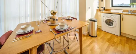 Festival Place Modern Town Center Apt