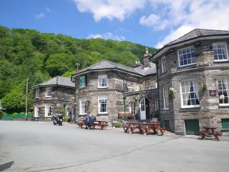 The Oakeley Arms Hotel Отели в г. Blaenau Ffestiniog