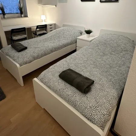 Business & Tourist Apartment mit Balkon
